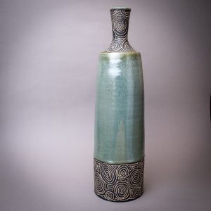 Vase - contrast II.